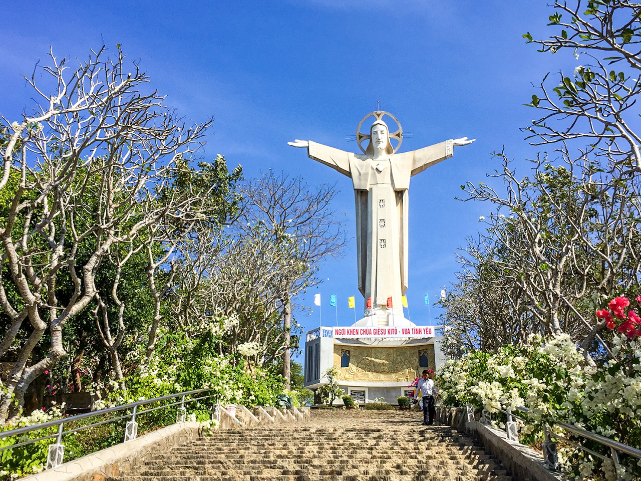 VUNG TAU COASTAL ESCAPE DAY TOUR