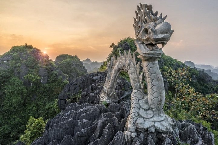 Luxury Hoa Lu – Tam Coc – Mua Cave 1 Day Tour – By Limousine & Small Group