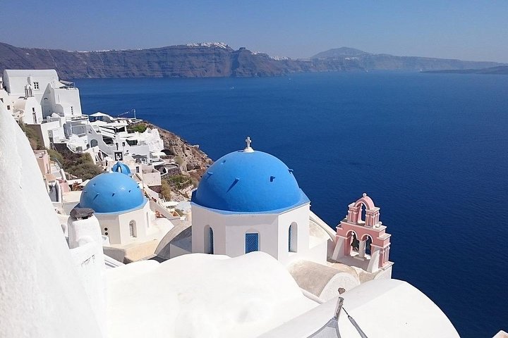 Private Half-Day Sightseeing Tour in Santorini Private Half-Day Sightseeing Tour in Santorini