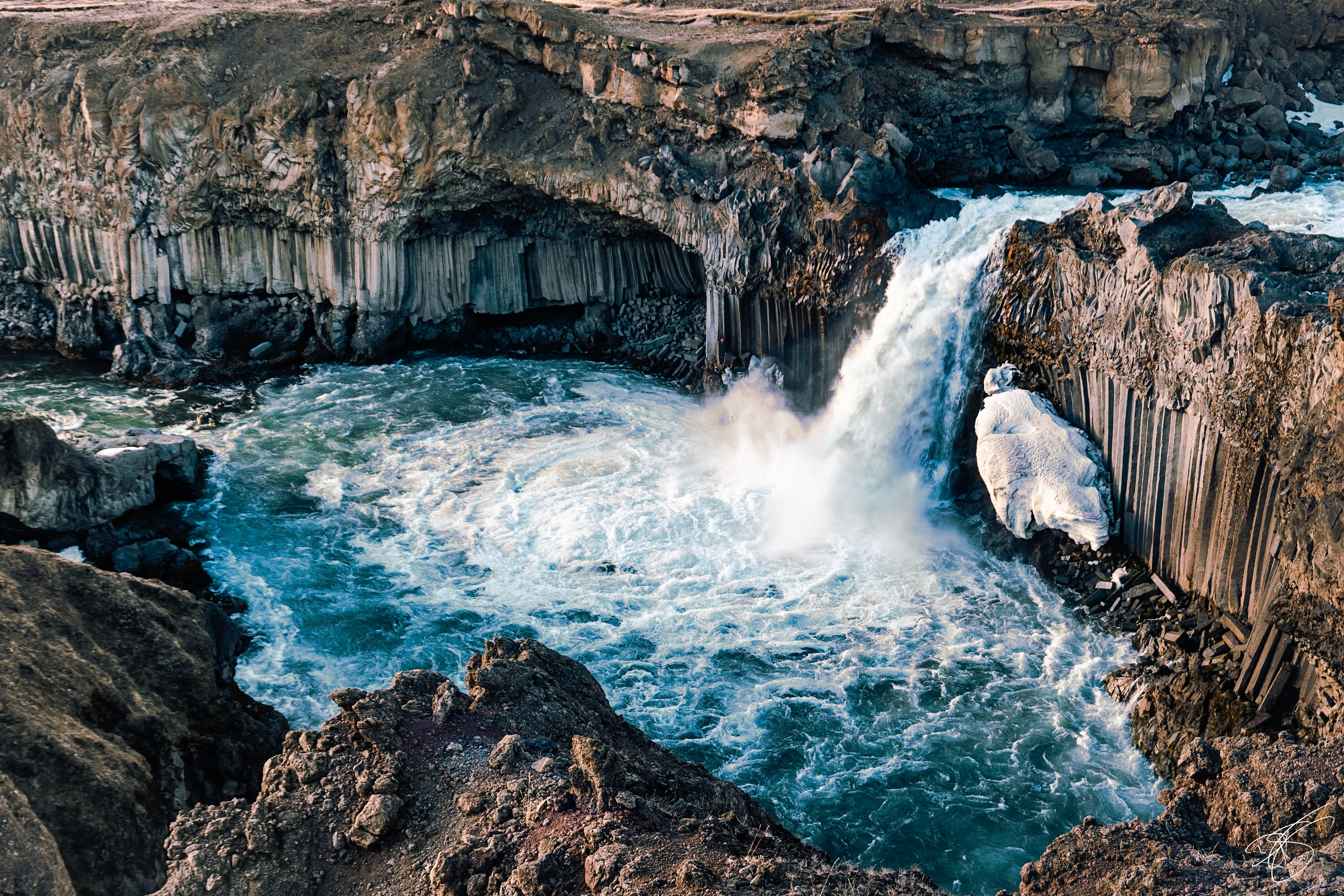 Private Waterfalls: Aldeyjarfoss, Hrafnabjargarfoss and Godafoss