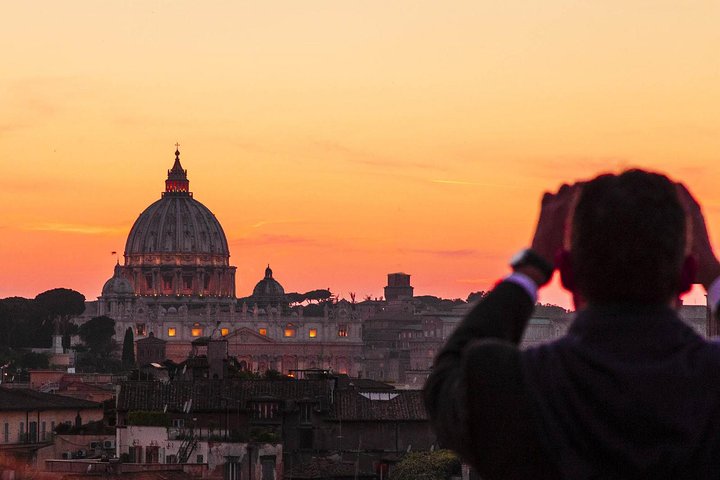Best of Rome by Night Private Sightseeing Chauffeured Tour | pick up/Drop off