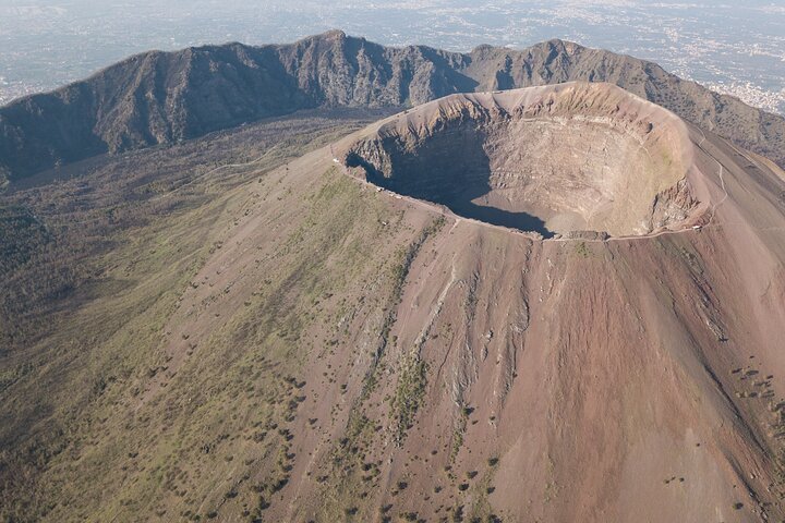 Vesuvio Gran cono + Wine Tasting & Lunch + Transfer from Naples