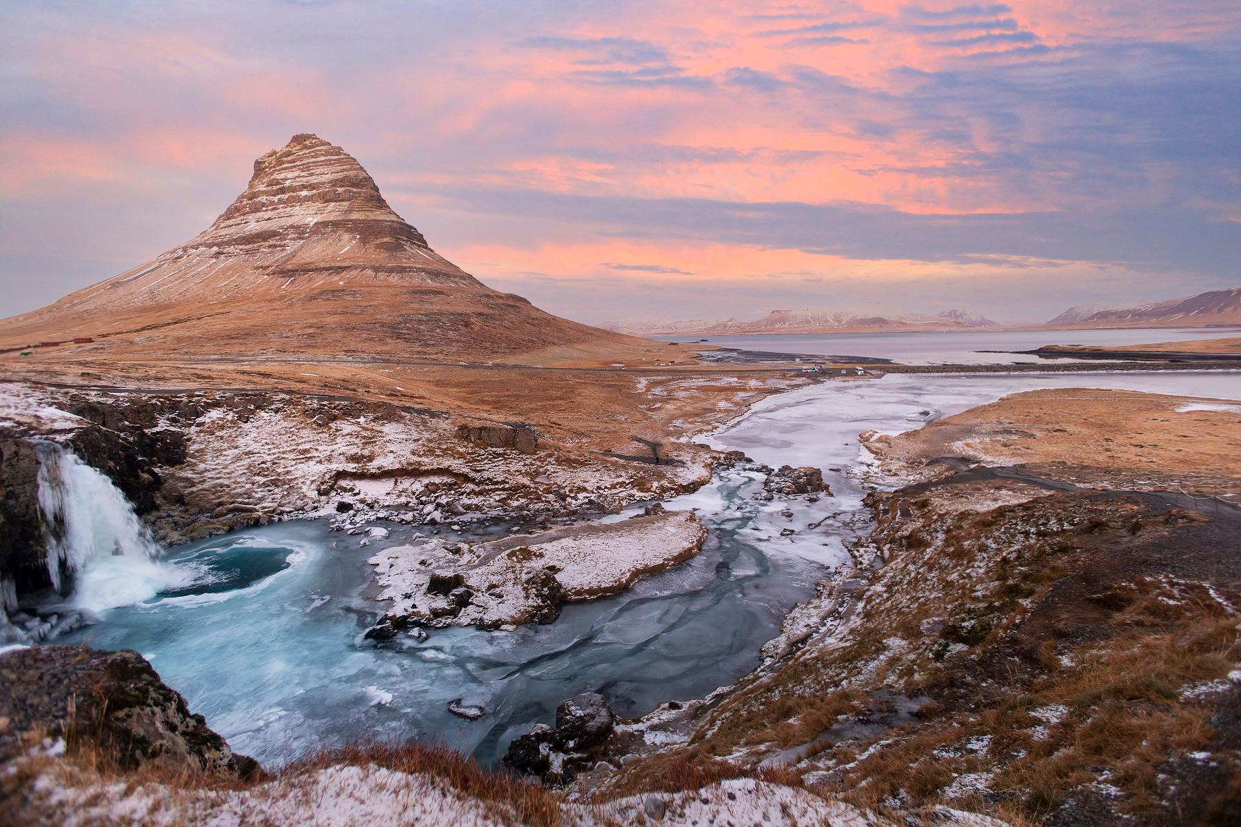 Snæfellsnes Peninsula and Kirkjufell Small Group Tour Snæfellsnes Peninsula and Kirkjufell Small Group Tour