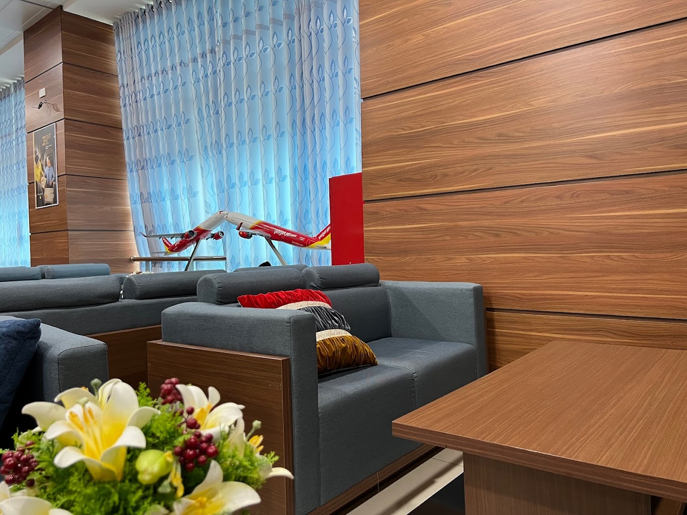 AIRPORT LOUNGE – DOM – CHU LAI AIRPORT