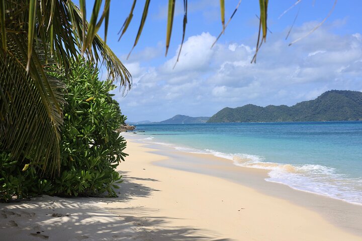 Bon Island Tour by longtail boat with Lunch Bon Island Tour by longtail boat with Lunch