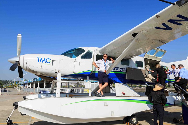 Scenic Seaplane and Luxury Cruise from Halong