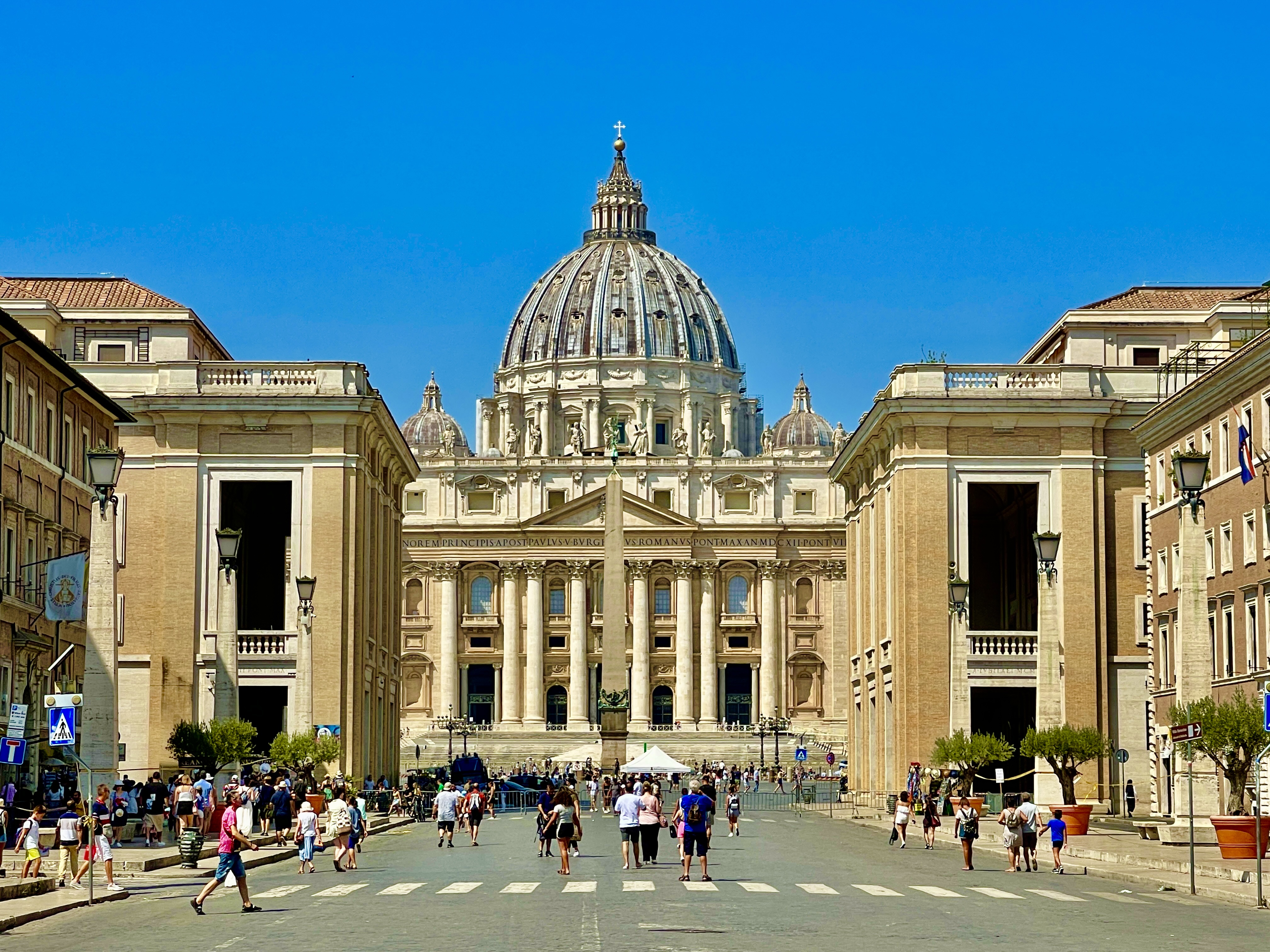 St Peter's Basilica and the Dome with Castel Sant'Angelo Private Tour St Peter’s Basilica and the Dome with Castel Sant’Angelo Private Tour