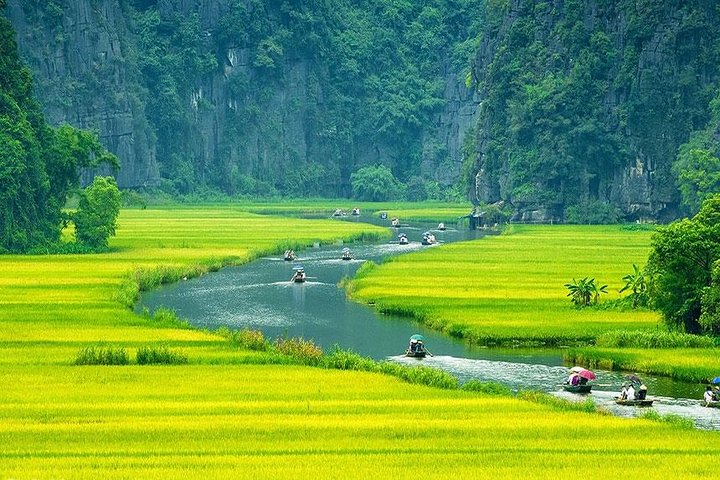 Luxury Hoa Lu – Tam Coc 1 Day Tour From Hanoi – By Limousine & Small Group