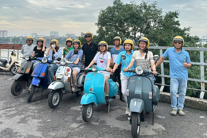 Discovery Inside Ha Noi City Tour By Vespa
