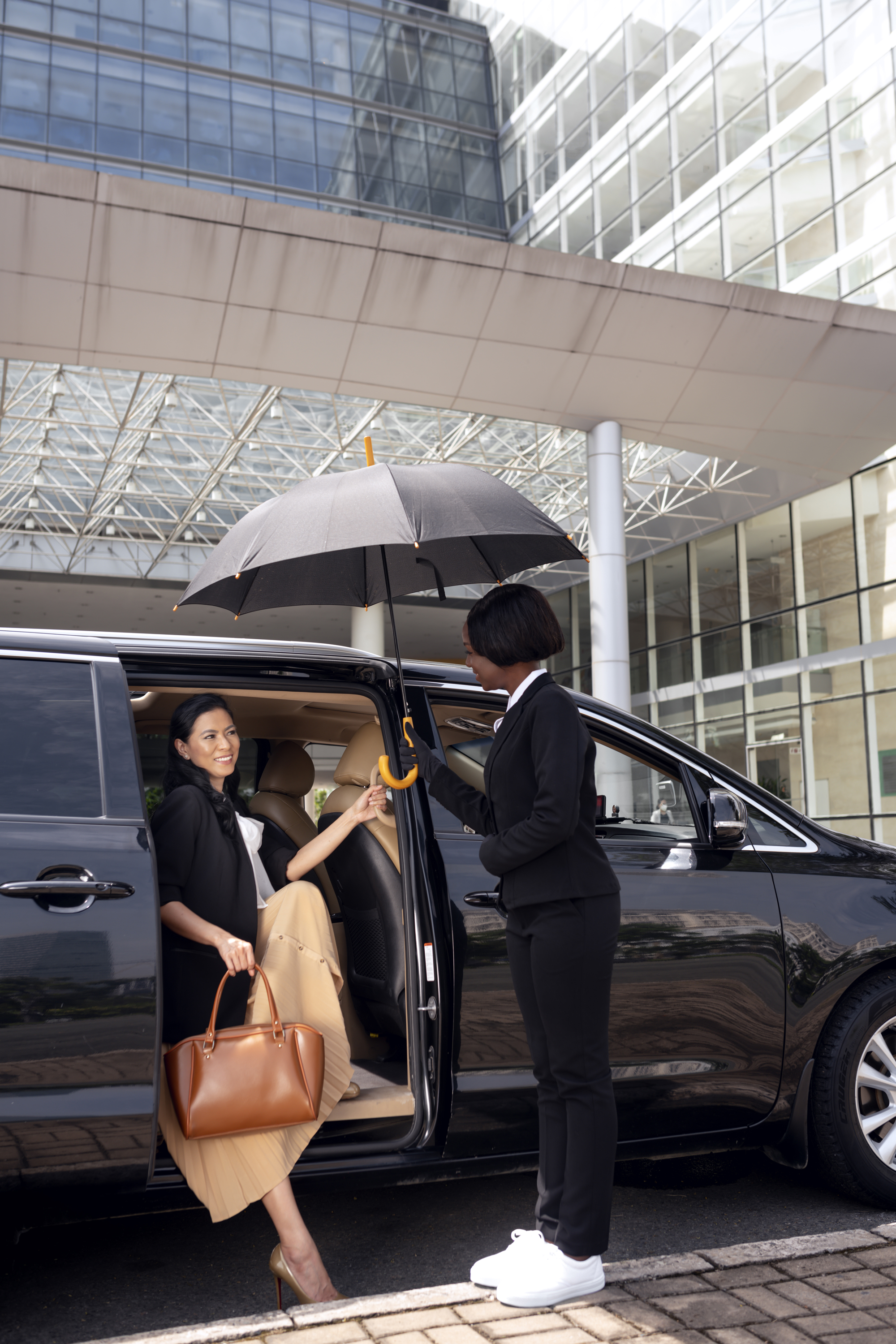 Private transfer: Reykjavik from/to Keflavik Airport