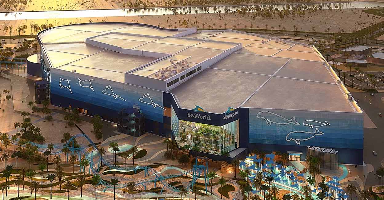 From Dubai: Abu Dhabi Guided Day Tour with SeaWorld Tickets