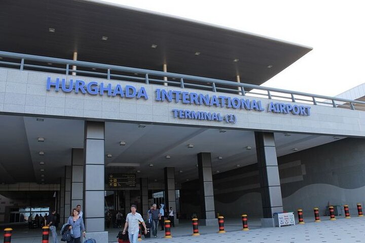 Private transfer from Hurghada Airport to Luxor