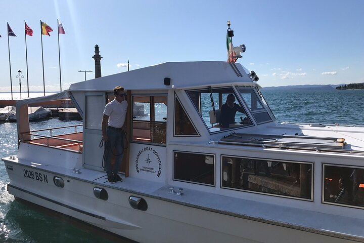 Lake Cruise: Afternoon Guided Boat Cruise from Garda/Bardolino to Sirmione