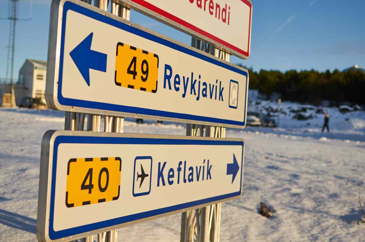 Keflavik Airport and Reykjavik: ONE-WAY Private Transfer