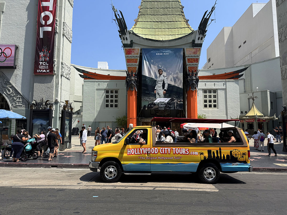 Private Tour (Up to 14 Passengers) The Original Hollywood Tour (2 Hour)