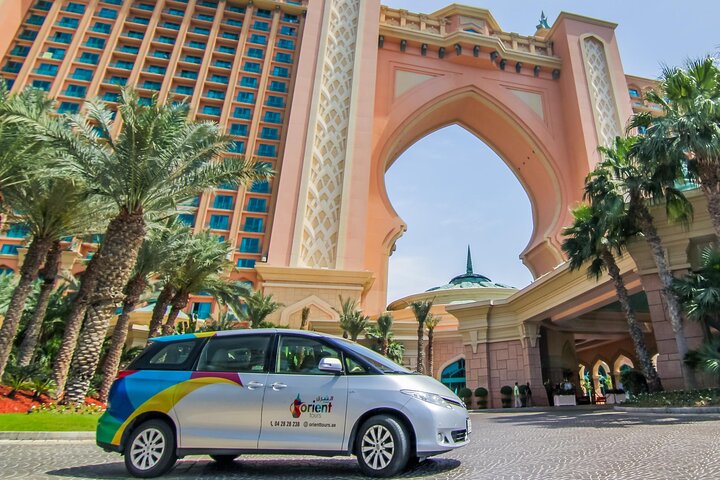 Dubai Private Chauffeur Service with English speaking Driver