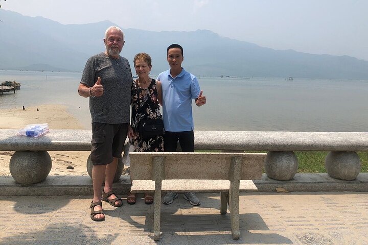 Private Car Discovery Tour: Hoi An to Hue with English Driver