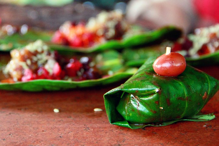 Delhi Night food and Walk tour on Private Basis