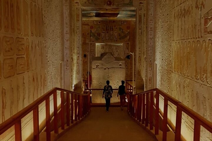 Egypt Gold Edition 9 Day Cultural Tour with Flight GEM and Cruise