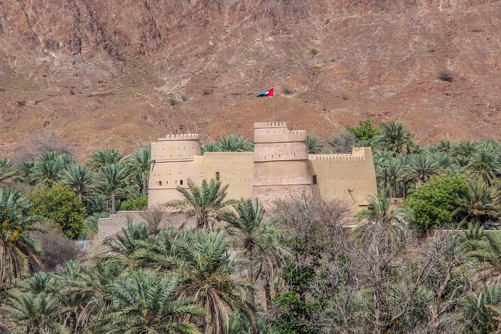 East Coast Dibba & Fujairah Day Trip with Lunch from Dubai