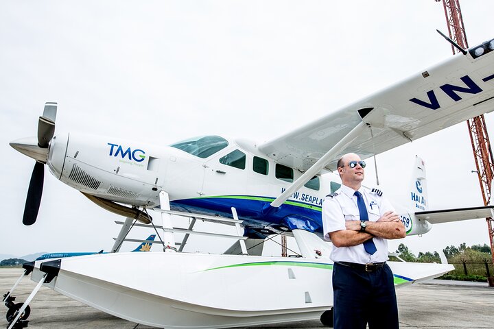 Halong Bay Seaplane – Scenic Flight to Visit Halong Bay from Sky