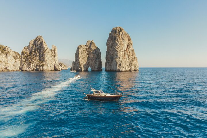 Capri Premium Boat Tour Max 8 People From Sorrento Capri Premium Boat Tour Max 8 People From Sorrento