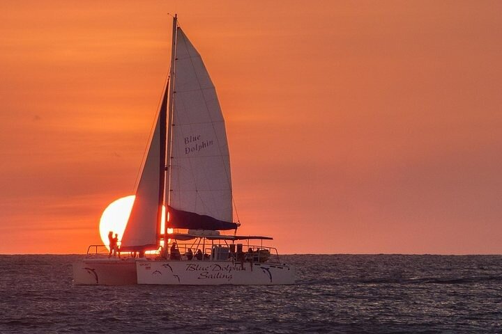 Blue Dolphin Sailing – Private Catamaran Tour – Tamarindo