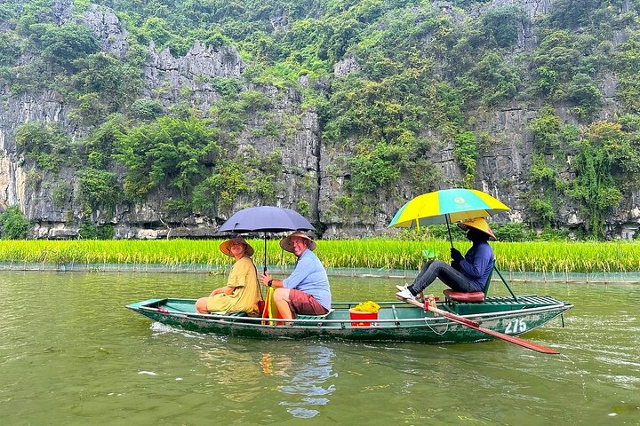 From Hanoi to Ninh Binh Daily Tour with Lunch, Biking, Boat Trip