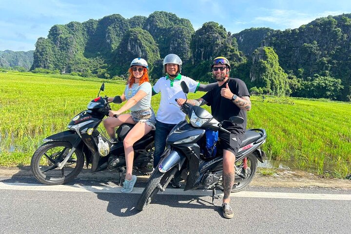 Hanoi to Ninh Binh: Motorbike Adventure to Stunning Destinations
