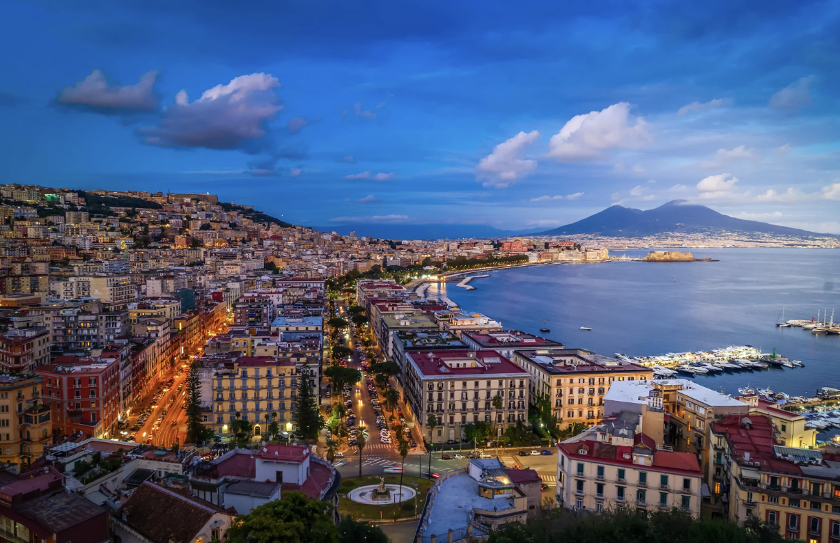 Naples City Tour with Street food Market
