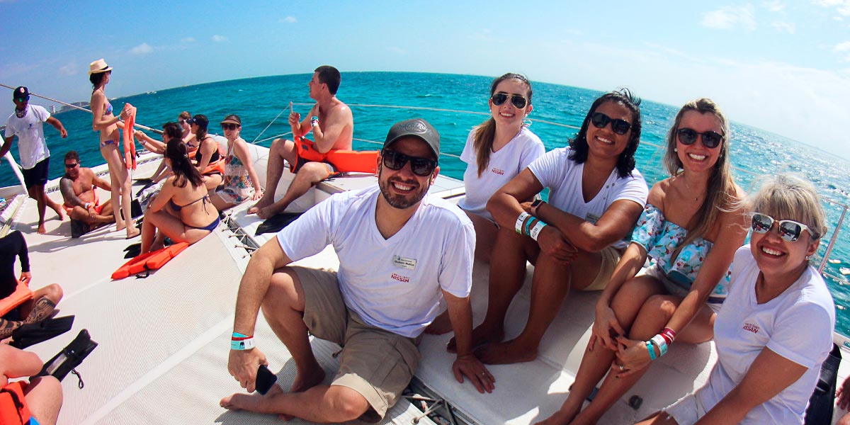 Isla Mujeres: All-Inclusive Catamaran Tour Isla Mujeres: All-Inclusive Catamaran Tour