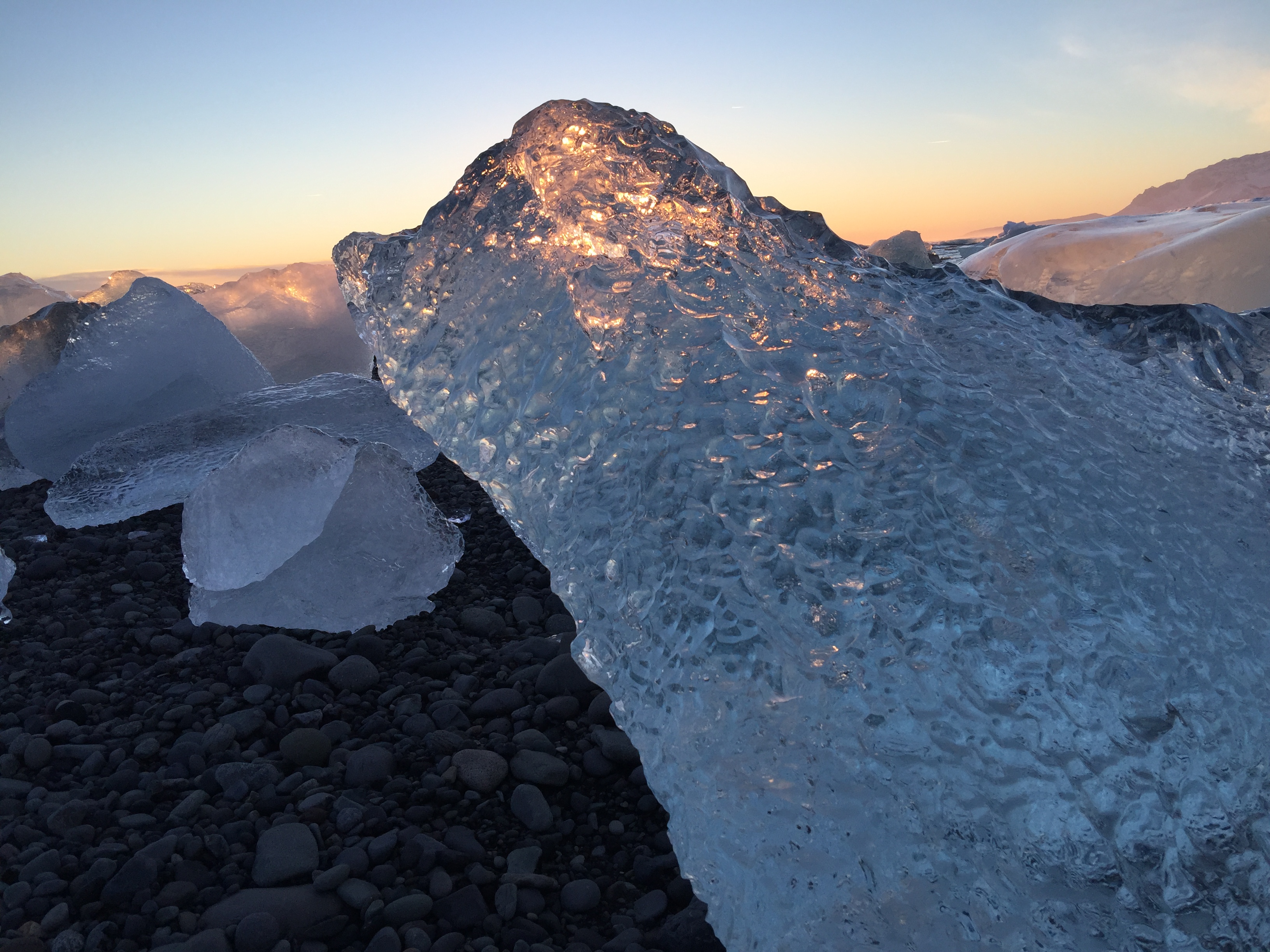 Chinese Tour: 3 Day – Golden Circle, South Coast, Jökulsárlón & Ice Cave