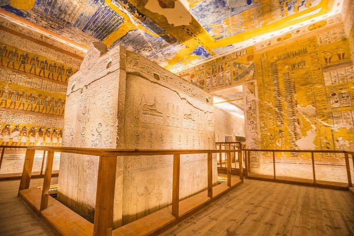 Half Day Tour: Valley of the Kings and Hatshepsut Temple & Mamnon Half Day Tour: Valley of the Kings and Hatshepsut Temple & Mamnon