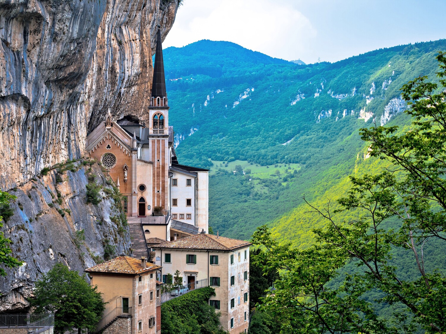 From Verona: Madonna della Corona & Sirmione - Full Day Combo Tour From Verona: Madonna della Corona & Sirmione – Full Day Combo Tour