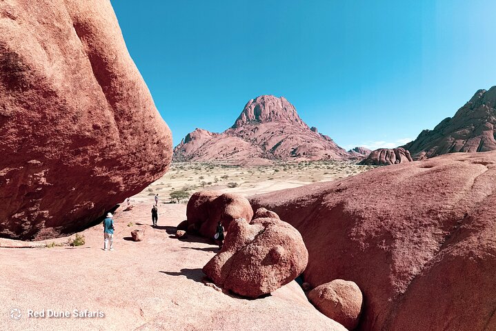 Swakop River Valley & Spitzkoppe Full Day 4×4 tour from Walvis Bay