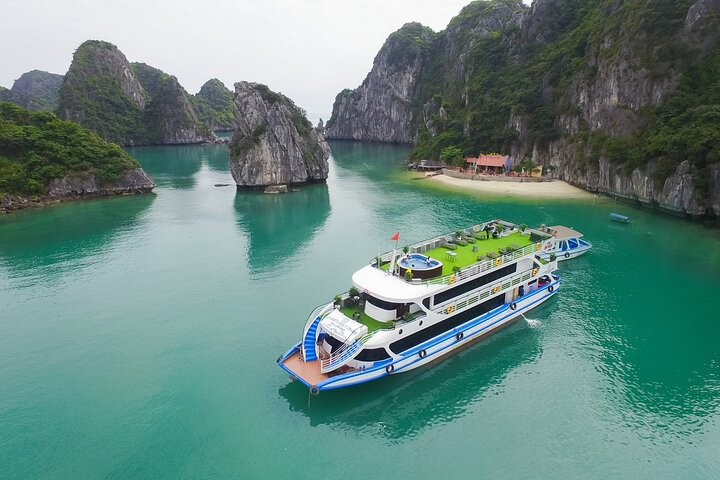 LA CASTA CRUISE – Best Selling Luxury Day Cruise in HALONG BAY