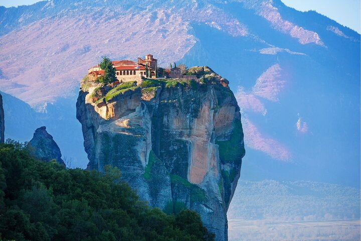 Meteora Full Day Private Tour from Athens including Lunch Meteora Full Day Private Tour from Athens including Lunch
