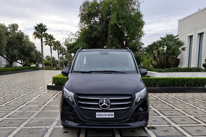 Private transfer from Rabat city to Casablanca Airport