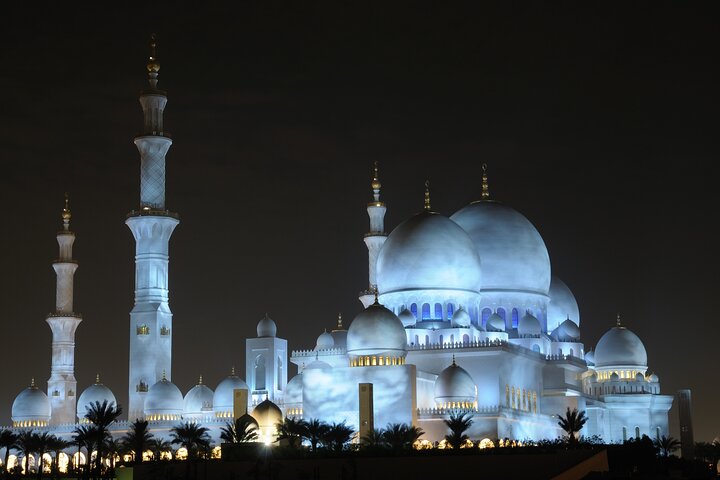 Private Full-Day Tour in Abu Dhabi