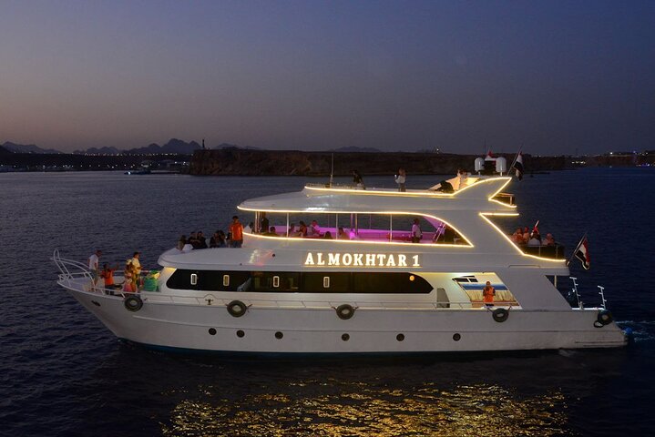 Dinner Cruise With Party And Show By VIP Boat In Sharm El Sheikh