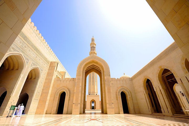 Muscat City Sightseeing Tour – A Fascinating Capital