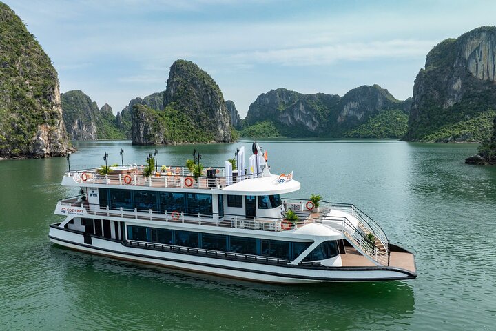 Cozy Bay Halong Day Trip, 5 Star Cruise from Tuan Chau Harbor Cozy Bay Halong Day Trip, 5 Star Cruise from Tuan Chau Harbor