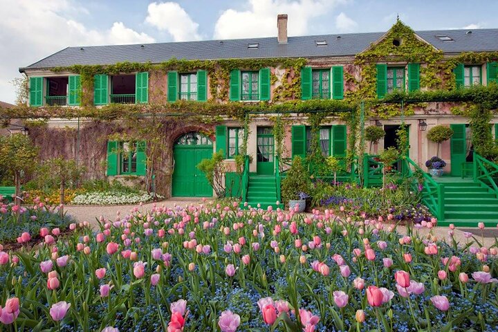 Giverny Monet House Half Day Private Tour from Paris