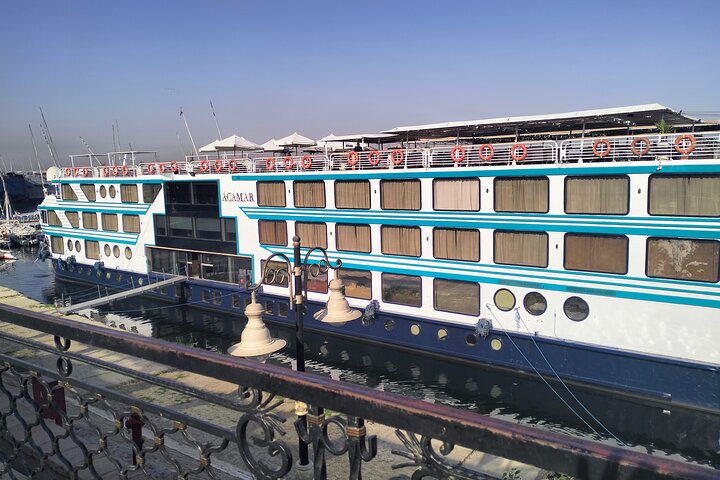 Private luxurious in Egypt GEM pyramid cruise Flight