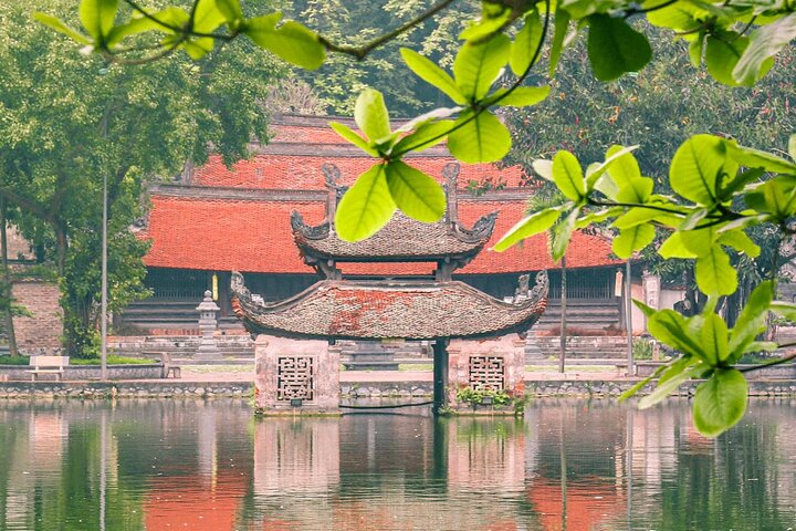 Mystical Hanoi: Thay Pagoda & Duong Lam Village Private Tour