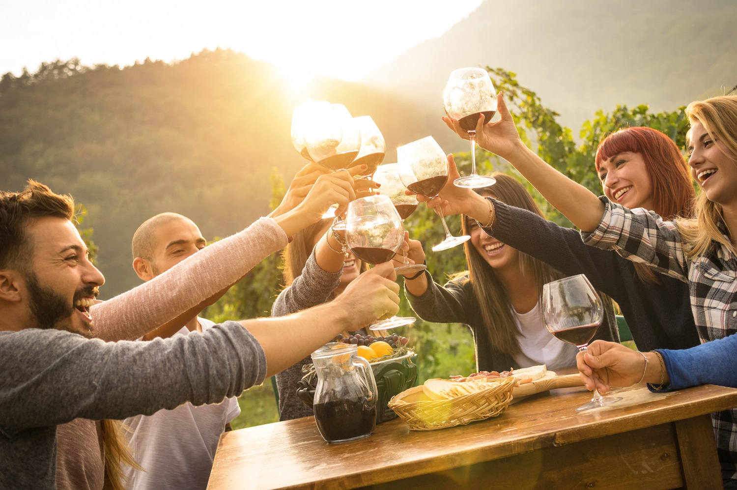 Santorini Private Tour with Lunch and Wine Tasting