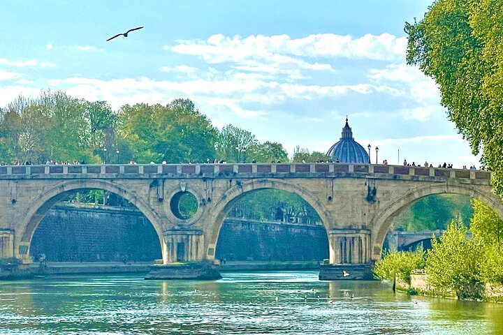 Rome Colosseum, Ancient Rome VIP & Tiber River Boat Ride Tickets