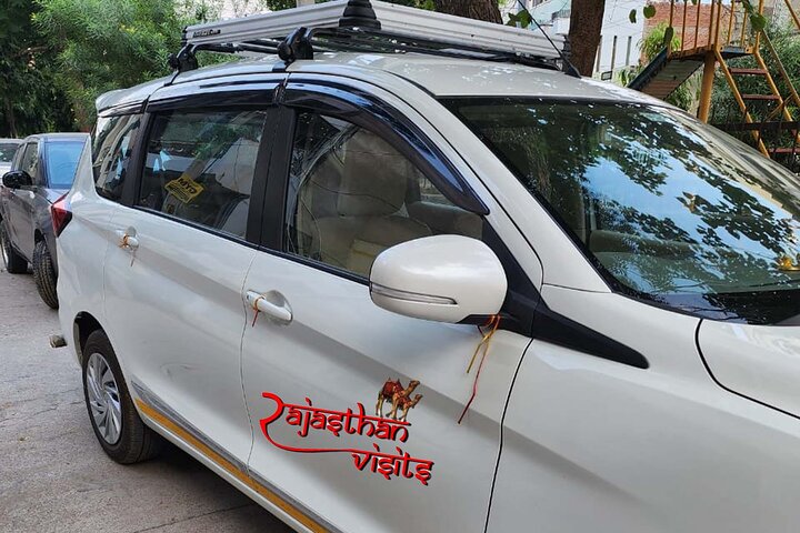 Private Transfer: Jodhpur to Udaipur (One Way) – Sedan/SUV