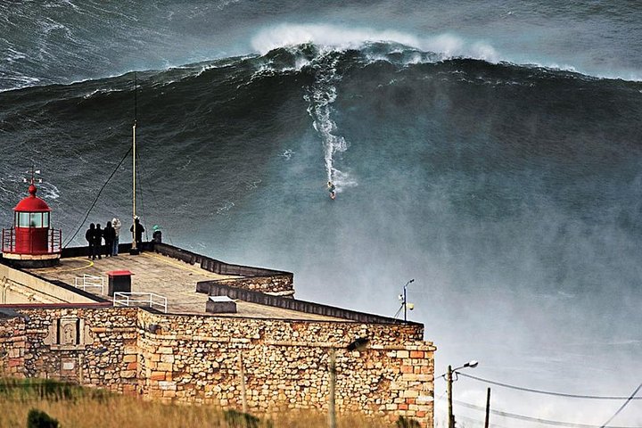 Big Waves of Nazaré – Private Tour GYG