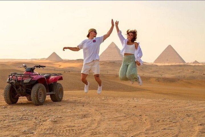 Half Day Giza Pyramids Private Car Tour with Camel